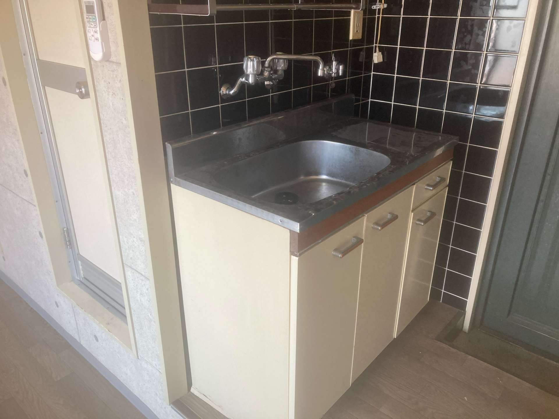 【大阪】アパート流し台取り替え