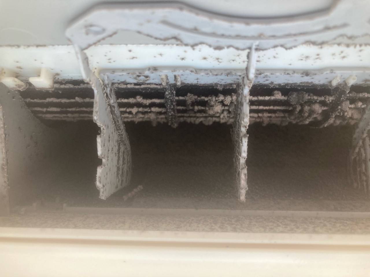 大阪市　エアコンクリーニング　年末大掃除